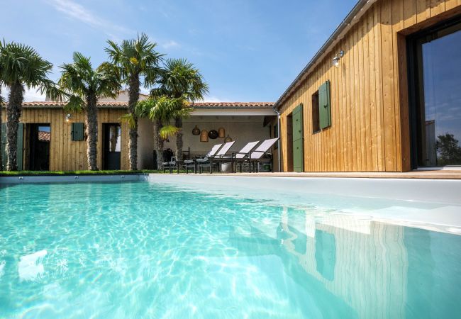Villa à Sainte-Marie-de-Ré - Villa de rêve au calme à 900 m de l'océan, piscine