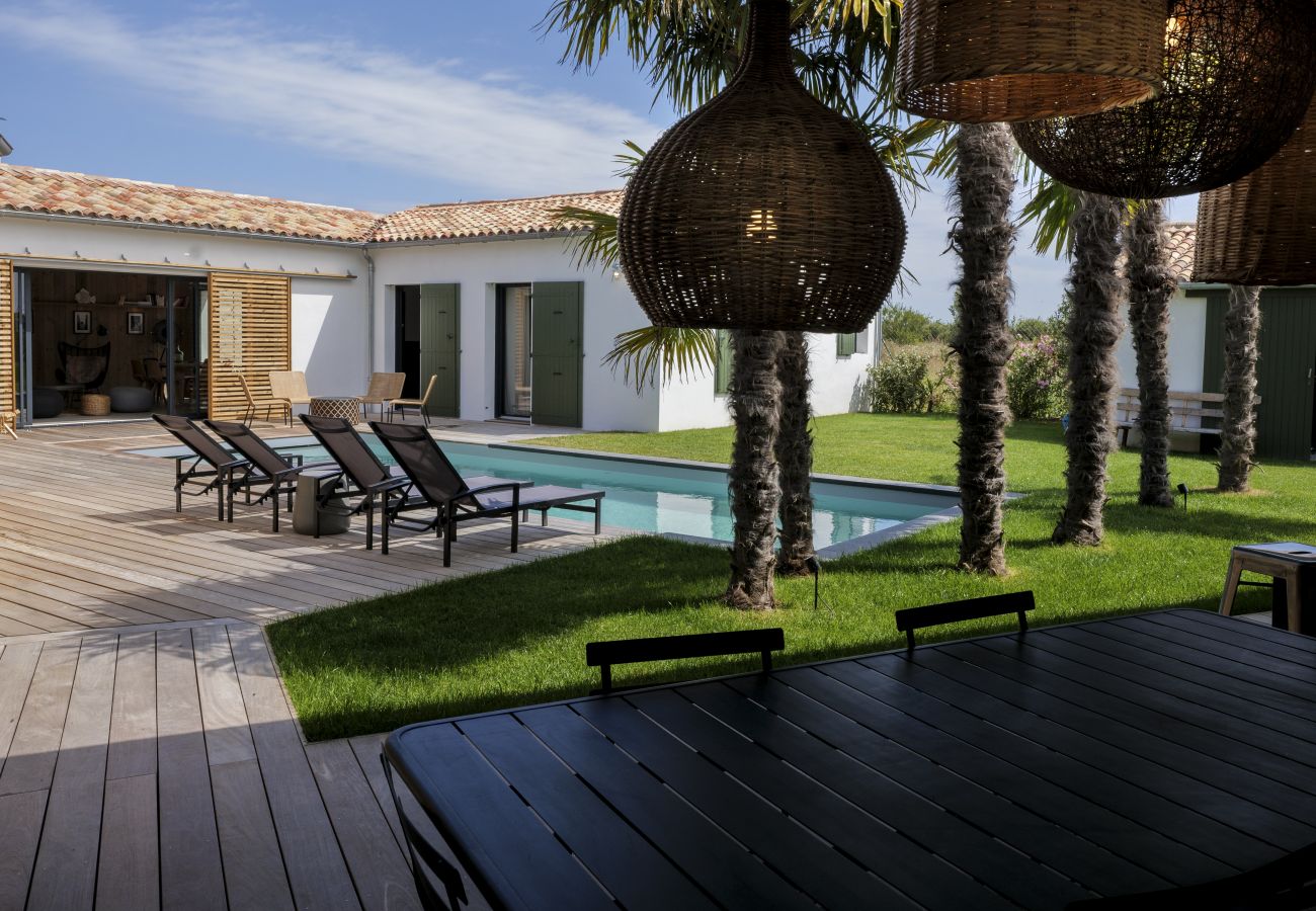 Villa à Sainte-Marie-de-Ré - Villa de rêve au calme à 900 m de l'océan, piscine